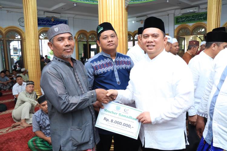 Safari Ramadhan, Wabup Kunjungi Mesjid Al-Akmal di Kecamatan Bilah Barat