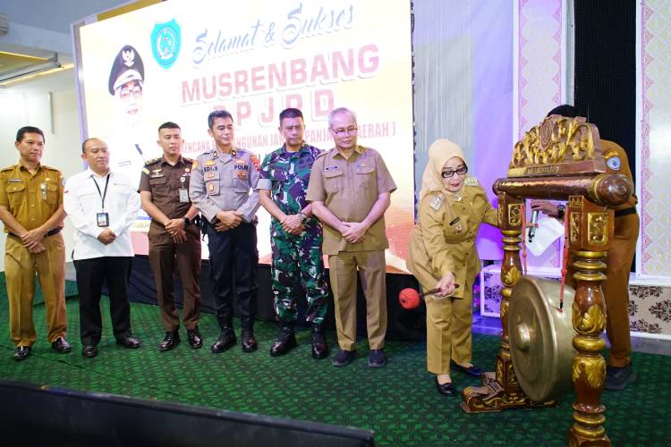 Plt. Bupati Buka Musrenbang RPJPD Kabupaten Labuhanbatu Tahun 2025 - 2045