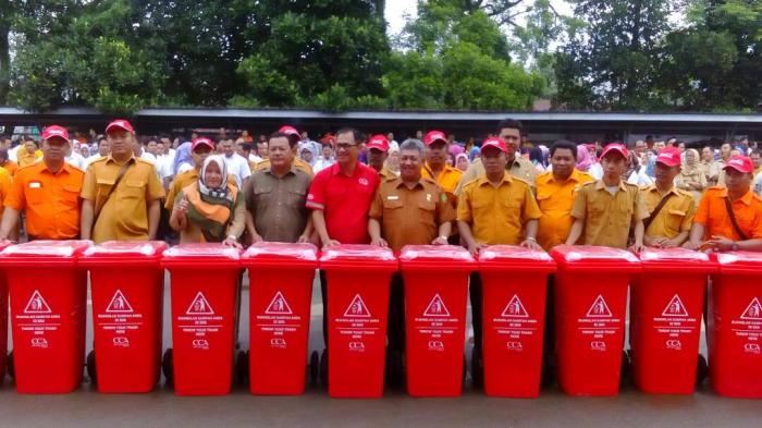 Bantuan 30 Unit Tempat Sampah Untuk Kota Medan