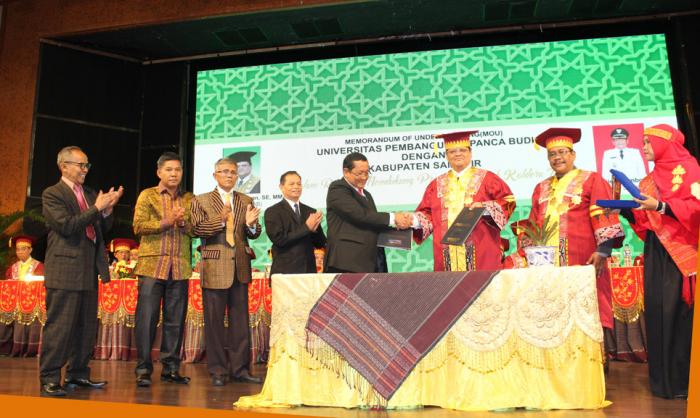 Wujudkan Pembangunan Kawasan Geopark Kaldera Toba, Pemkab Samosir Teken MoU dengan UNPAB