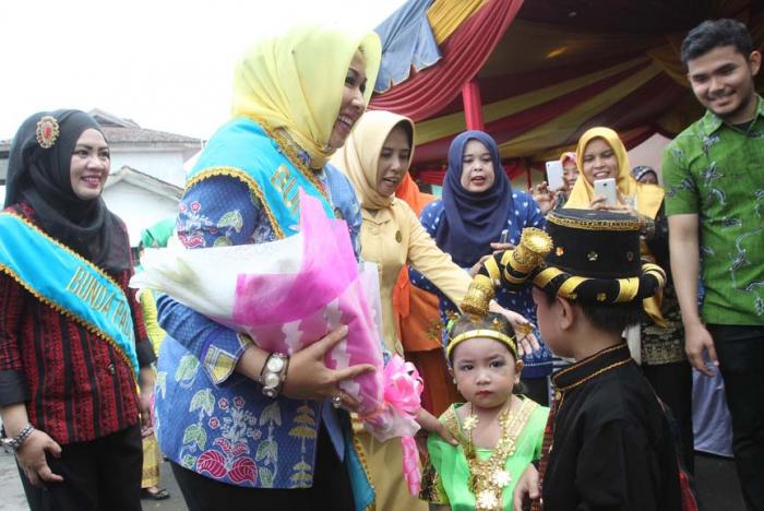 2.400 Anak Usia Dini Mendapat Tambahan Makanan Bergizi