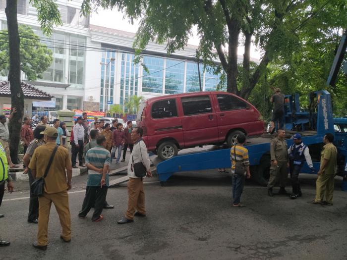 PK5, Pedagang Pulsa dan Parkir Berlapis Ditertibkan