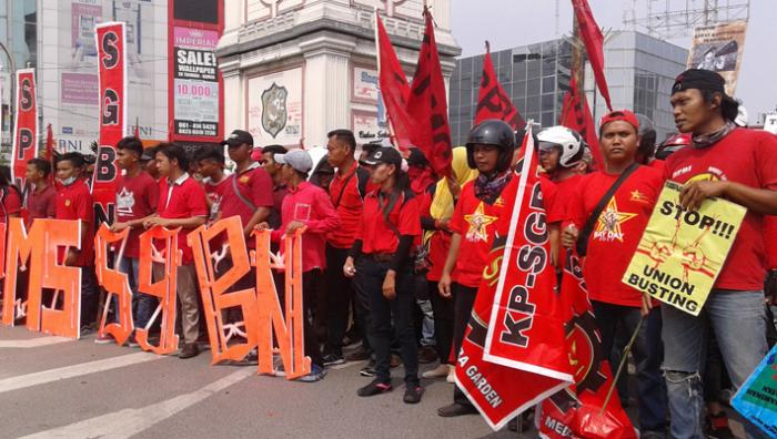 Peringati May Day, Buruh Turun ke Jalan di Medan