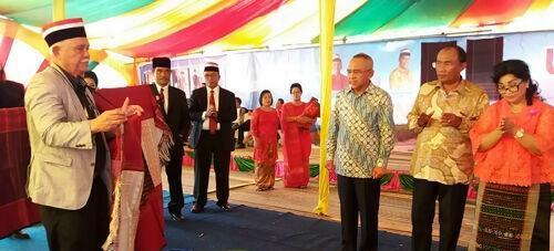 Gubernur Riau Hadiri Pelantikan Pengurus Ikatan Keluarga Batak Duri dan Sekitarnya (IKBDS) periode 2017-2021 