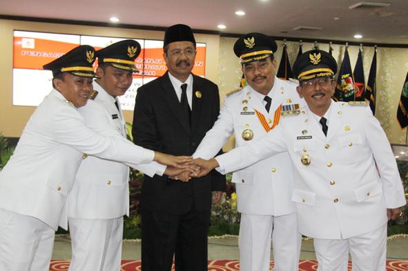 Gubernur Lantik Wali Kota Tebing Tinggi dan Bupati Tapanuli Tengah