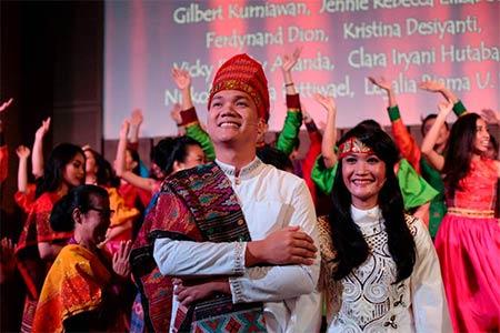 Pemberian Sinamot dalam Adat Batak Dikritik Melalui Drama Musikal