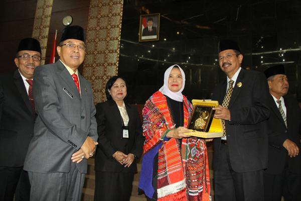 Dikritik Dewan, Pemprovsu Malah Kantongi WTP, Gubernur : Jadikan Cambuk