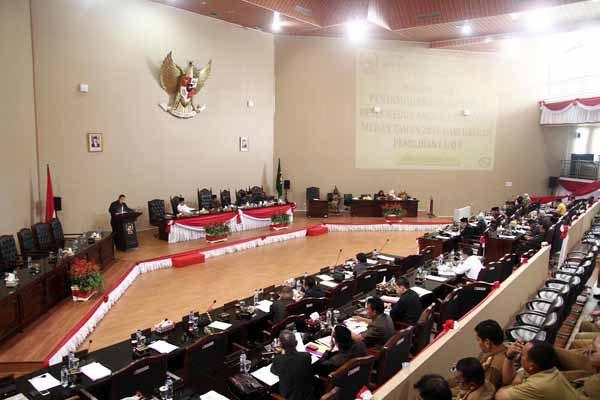 Sakit Gigi, Sakit Mata dan Lahir Cucu Masuk Paripurna Laporan Reses 