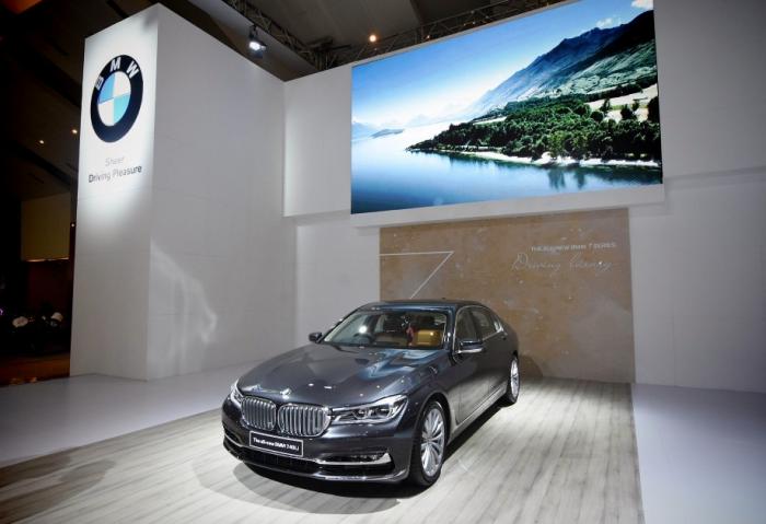 BMW Hadirkan Inovasi Terdepan di ajang Indonesia International Motor Show 2017