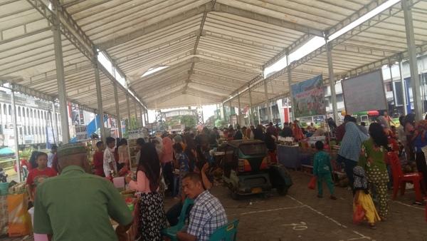 Pasar "Parbukoan" Padangsidimpuan Sepi Pengunjung