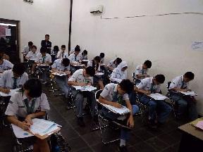 SMU Sutomo 1 Medan Mendominasi Olimpiade Sains BEMF FKIP Nommensen