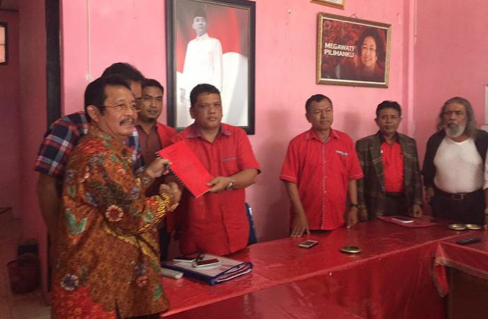 Daftar ke PDIP, Bukit Tambunan Maju Pilkada Dairi