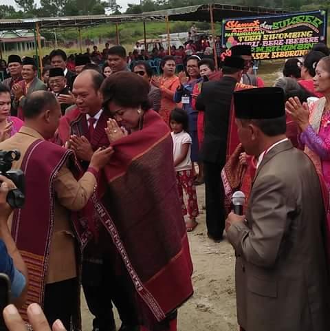 Dihadiri Bupati Taput Nikson Nababan, Relatif Minim Pomparan Siopat Ama Hadiri Partangiangan Toga Sihombing di Siborongborong