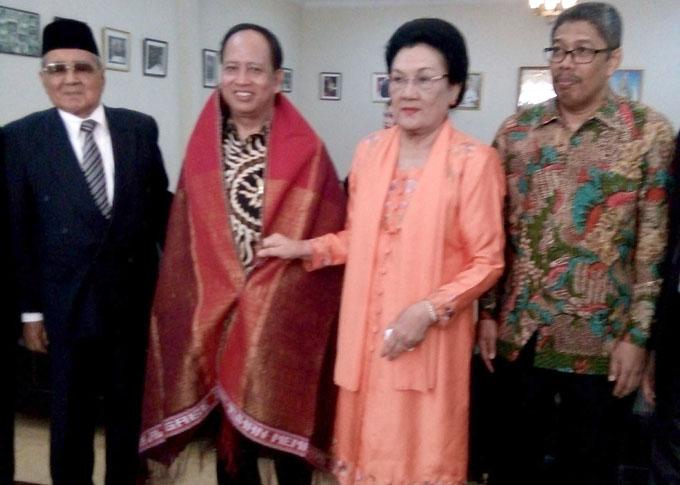 Menristekdikti ke Darma Agung Medan