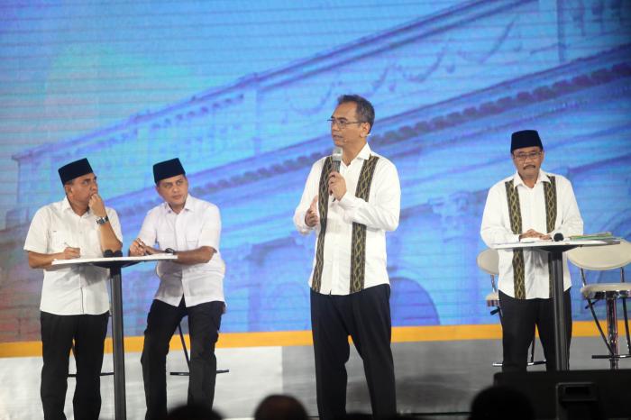 Sihar Jauh Lebih Paham Sumut dari pada Edy dan Ijek