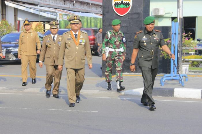 Wali Kota: Personil Satpol PP & Satlinmas Harus Tunjukkan Dedikasi Serta Loyalitas
