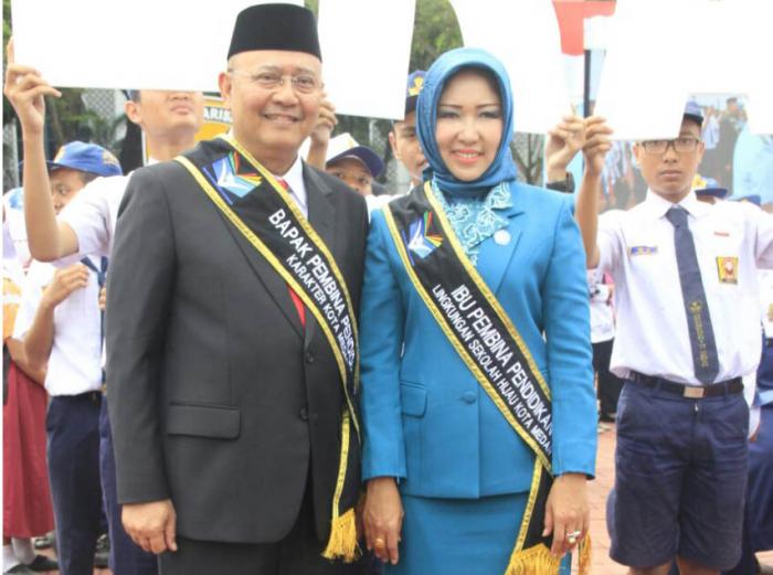 Wali Kota Dinobatkan Jadi Bapak Pendidikan Karakter Kota Medan