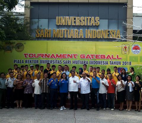 Dr. Ivan Elisabeth Purba, M.Kes Buka Turnamen Gateball Piala Rektor Universitas Sari Mutiara Indonesia Tahun 2018