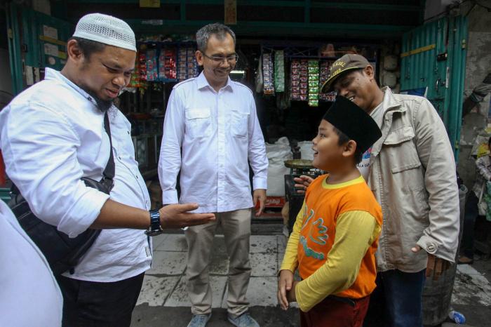 Rasyid Bangga Lantunkan Ayat Suci di depan Sihar