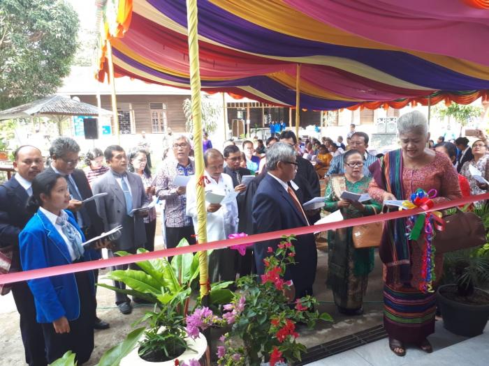 Ephorus HKBP Resmikan Gedung Perkuliahan Sekolah Tinggi Bibelvrouw (STB) HKBP