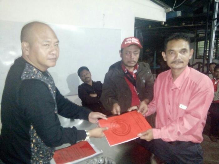 Pedagang Pasar SiborongborongPagaran Deklarasi Dukung Nikson - Sarlandy
