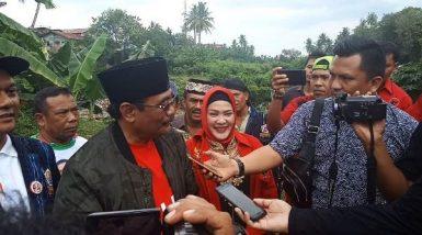 Di Padangsidimpuan, Djarot Kunjungi Korban Banjir dan Perkenalkan Ini