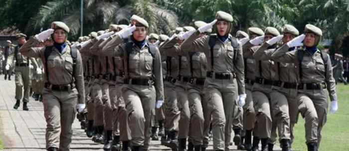 PAMONG PRAJA MENJELMA JADI RAJA