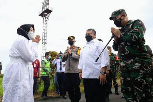 Mensos RI Kunjungi Tapsel, Berikan Bantuan Keluarga Korban Longsor Batangtoru
