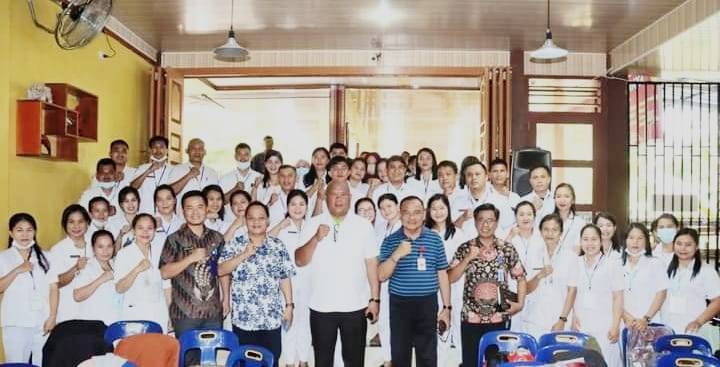Buka Pelatihan Peningkatan Kemampuan PTT, Amizaro Waruwu : Sasaran Pembangunan Kita Saat Ini Meningkatkan Kualitas SDM Khususnya Tenaga Kesehatan