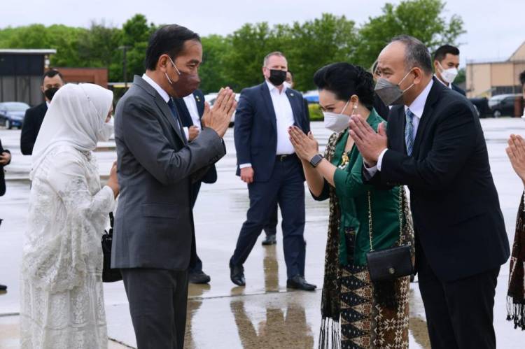 Presiden dan Ibu Iriana Bertolak Menuju Tanah Air