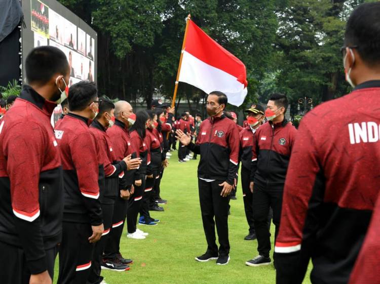 Presiden Jokowi Lepas Kontingen Indonesia ke SEA Games Ke-31 di Vietnam