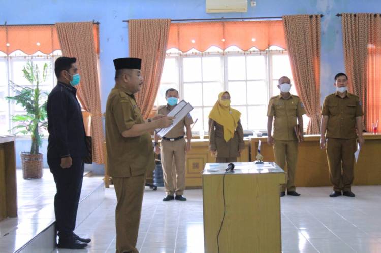 Sekdakab Labuhanbatu Melantik 13 Pejabat Fungsional