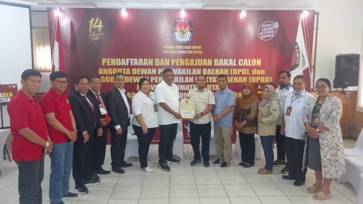 Mayday, Sabam Manalu Resmi Mendaftar Sebagai Calon DPD RI ke KPU Sumut