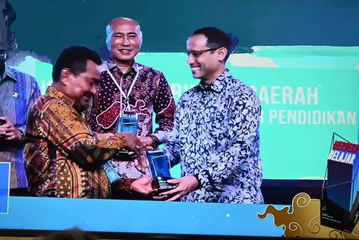 Kemendikbudristek Berikan Penghargaan Anugerah Merdeka Belajar Ke Pemkab Humbahas