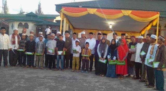 Sekda Sumut Safari Ramadan di Dairi dan Santuni Anak Yatim