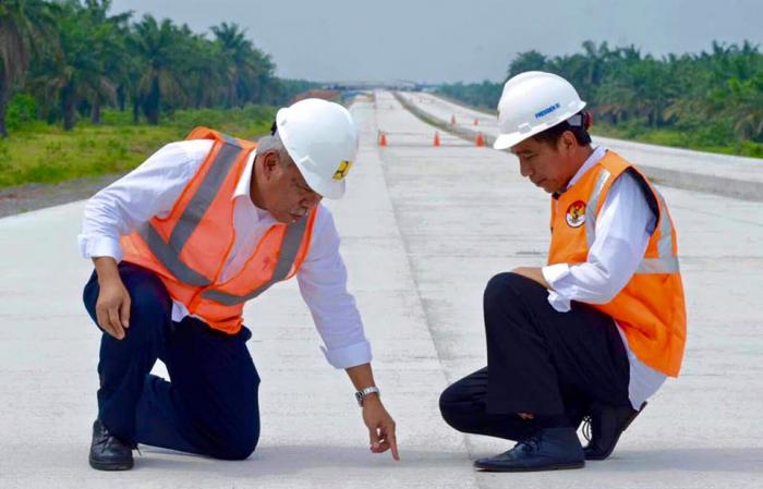 Jokowi Tambah PSN 55 Proyek dan 1 Program Industri Pesawat Terbang