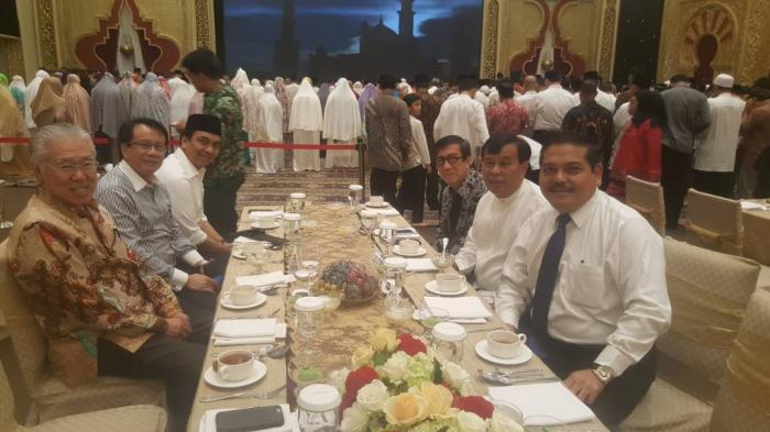 Buka Puasa Bersama Ketua DPD RI, Presiden Jokowi: Ini Bagus untuk Pererat Tali Silaturahmi