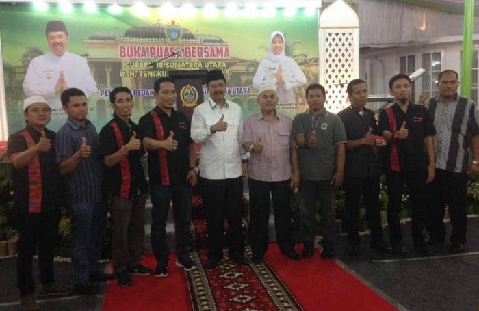 Turut Undang PB AMCI Berbuka Bersama, Gubernur : Kritik Media Jadikan Sumut Semakin Paten