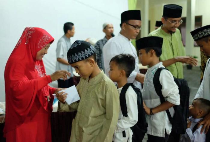 Keluarga Besar YP Pangeran Antasari Buka Puasa Bersama Anak-anak Panti Asuhan