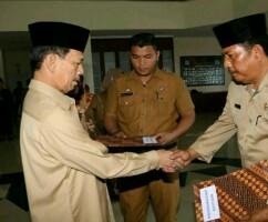 Bupati Tapsel Lantik Ka Satpol PP