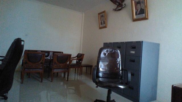 Sejumlah Staf Fraksi DPRD Tapsel Diduga Makan Gaji Buta