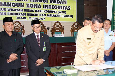 Gubernur dan Jajaran FKPD Tandatangani 'Sumut Bebas Korupsi, Birokrasi Bersih dan Melayani'  