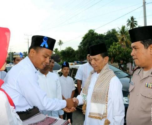 Bupati Tapsel Ajak Masyarakat Jalin Ukhuwah Islamiyah dan Kekompakan