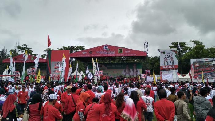 Kampanye Akbar Djoss, Ribuan Massa Djoss Padati Stadion Baharoeddin Siregar