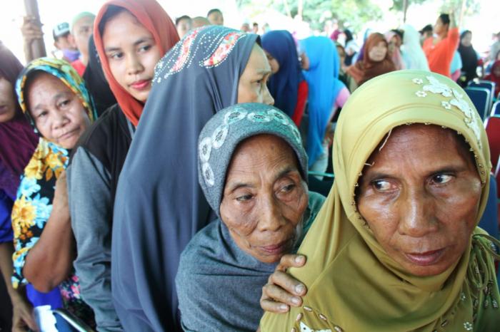 Pembagian Paket Zakat Kepada 2.000 Warga Kurang Mampu