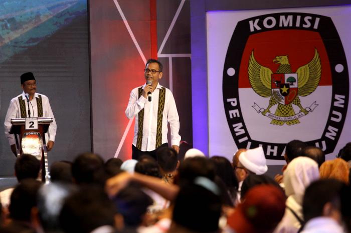Sihar Ungkapkan Kebesaran dan Kecintaan pada Sumut dengan Puisi "Berdiri Aku"