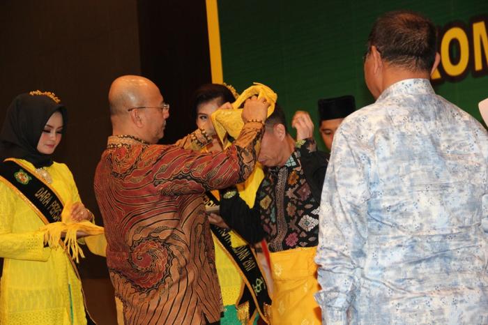 Songket Medan untuk Dandim 0201/ BS