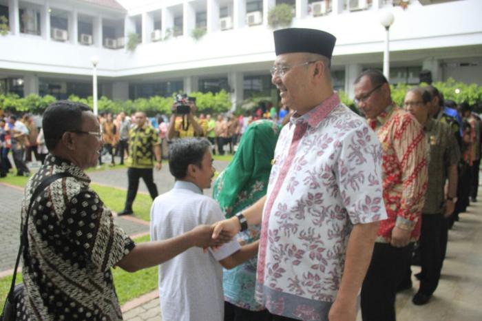Wali Kota Pimpin Apel Pagi Hari Pertama Kerja Usai Libur Lebaran