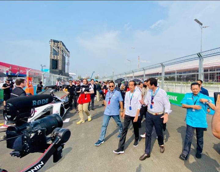 Presiden Jokowi Tiba di Sirkuit Formula E Ancol