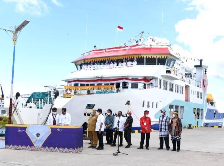 Presiden Jokowi Resmikan Tiga Pelabuhan Penyeberangan dan Satu KMP di Wakatobi